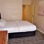 King Suit Lejlighedshotel 2*