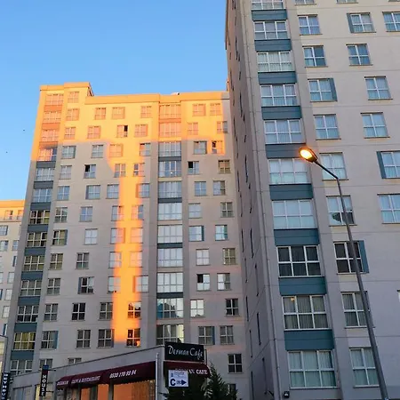 King Suit アパートホテル 2*