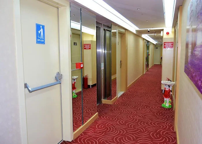 Aparthotel King Suit 2*